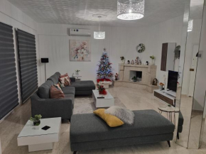 A & A Holiday House